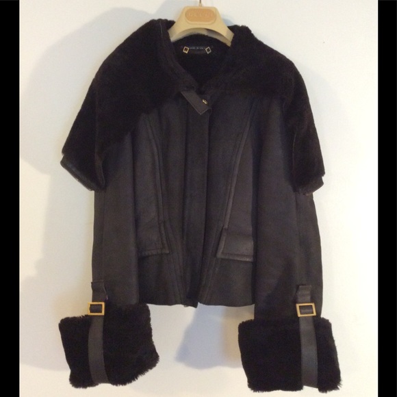 Gucci Cropped Shearling Jacket - Picture 4 of 16